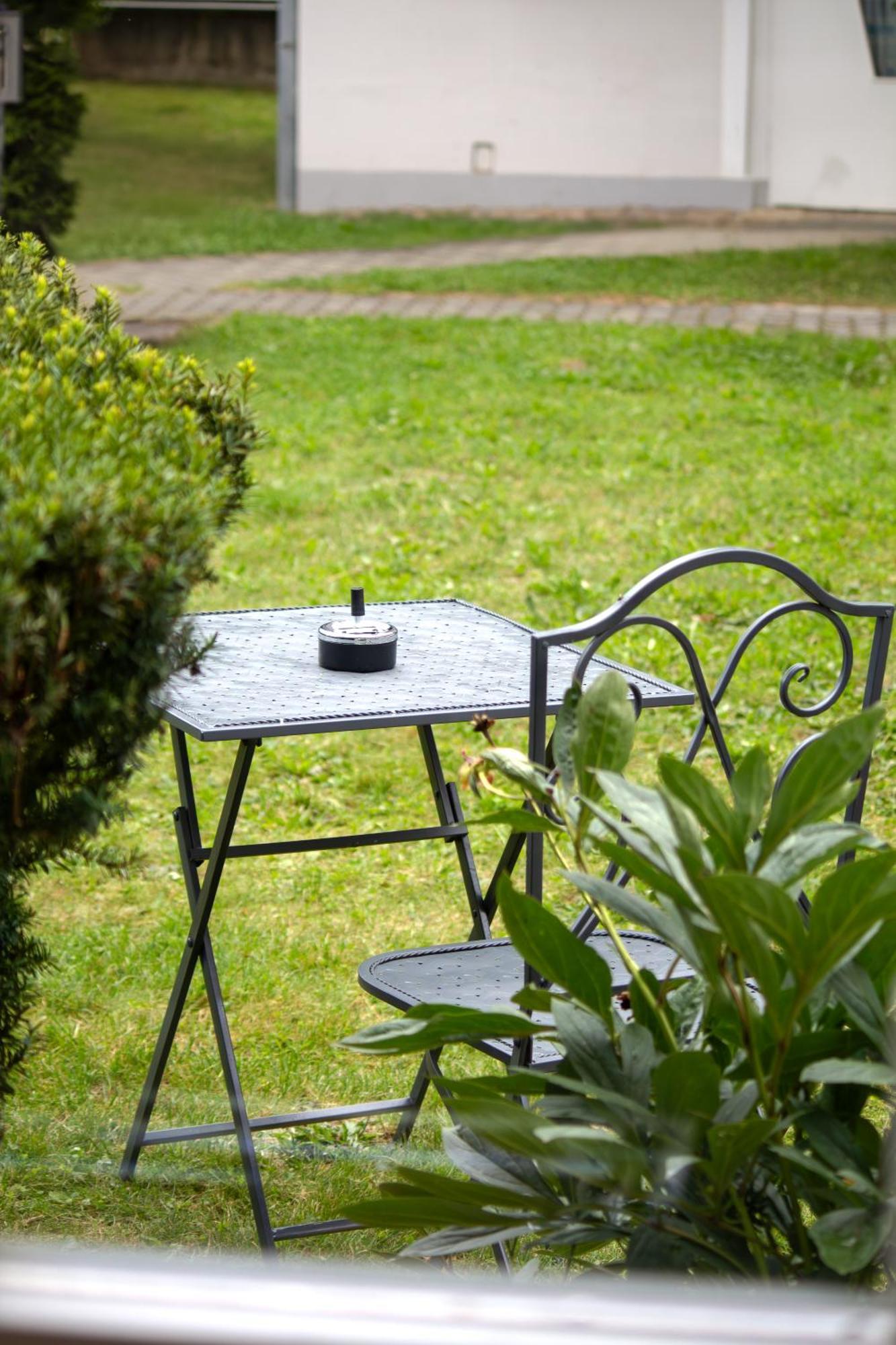 Flat Bull Appartement Mit Garten Sankt Lorenzen bei Knittelfeld Exterior foto